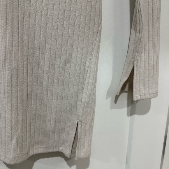 * SOLD * H&M beige dress - Picture 4 of 6